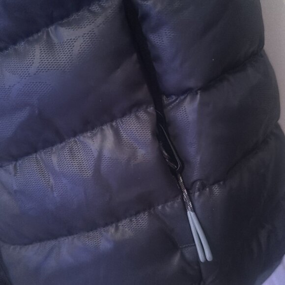 Blue and navy designer Coach zip up puffer vest with pockets😍💙 - Picture 6 of 7